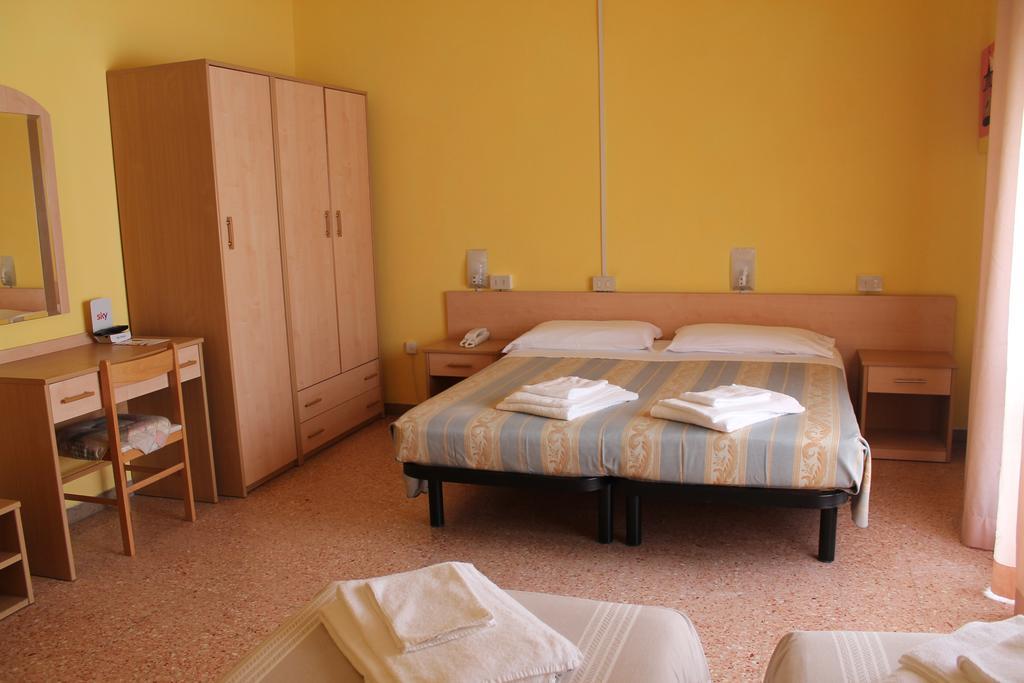 Hotel Ninfea Cervia Exterior photo
