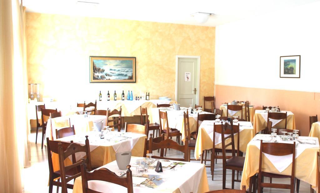 Hotel Ninfea Cervia Exterior photo