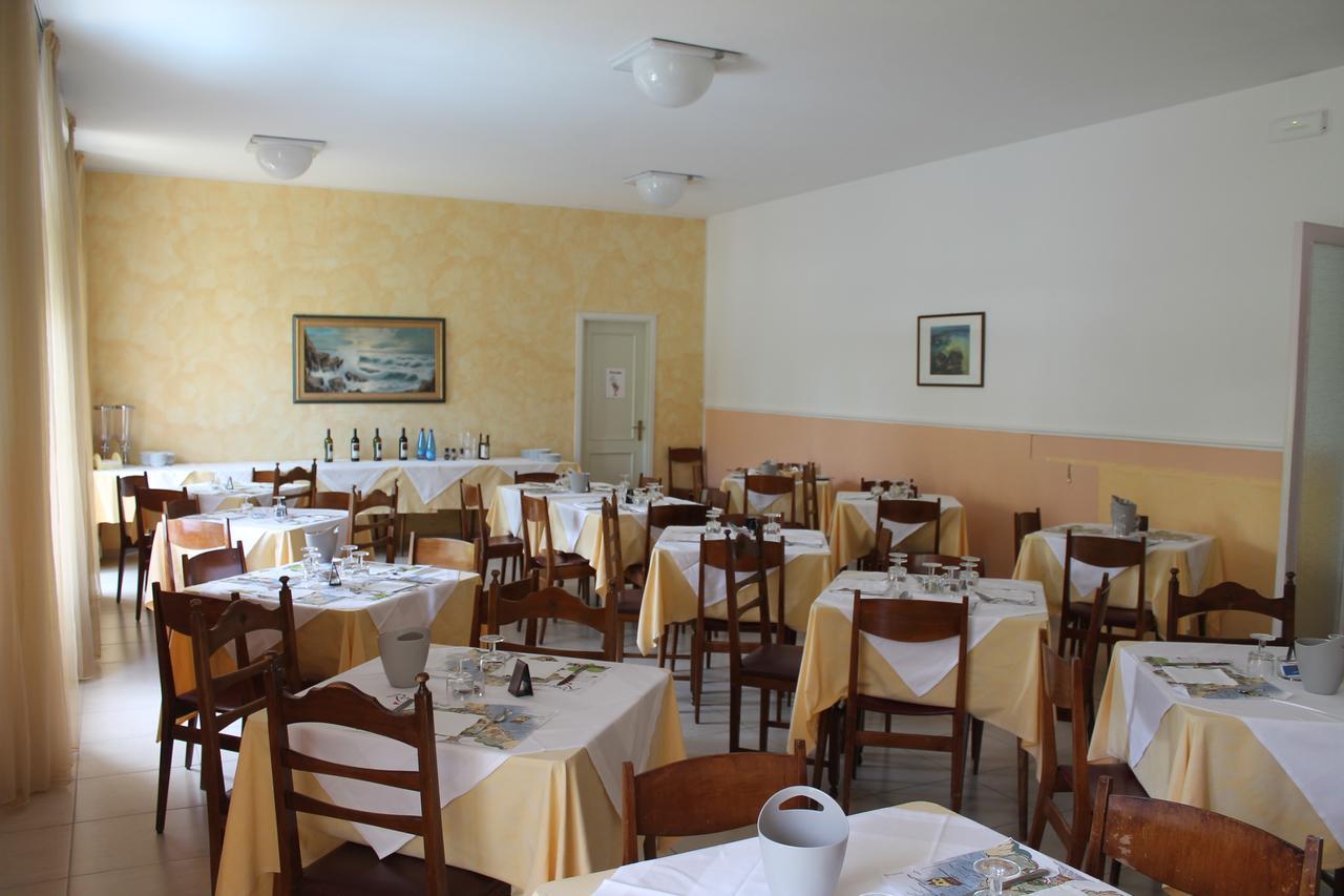 Hotel Ninfea Cervia Exterior photo