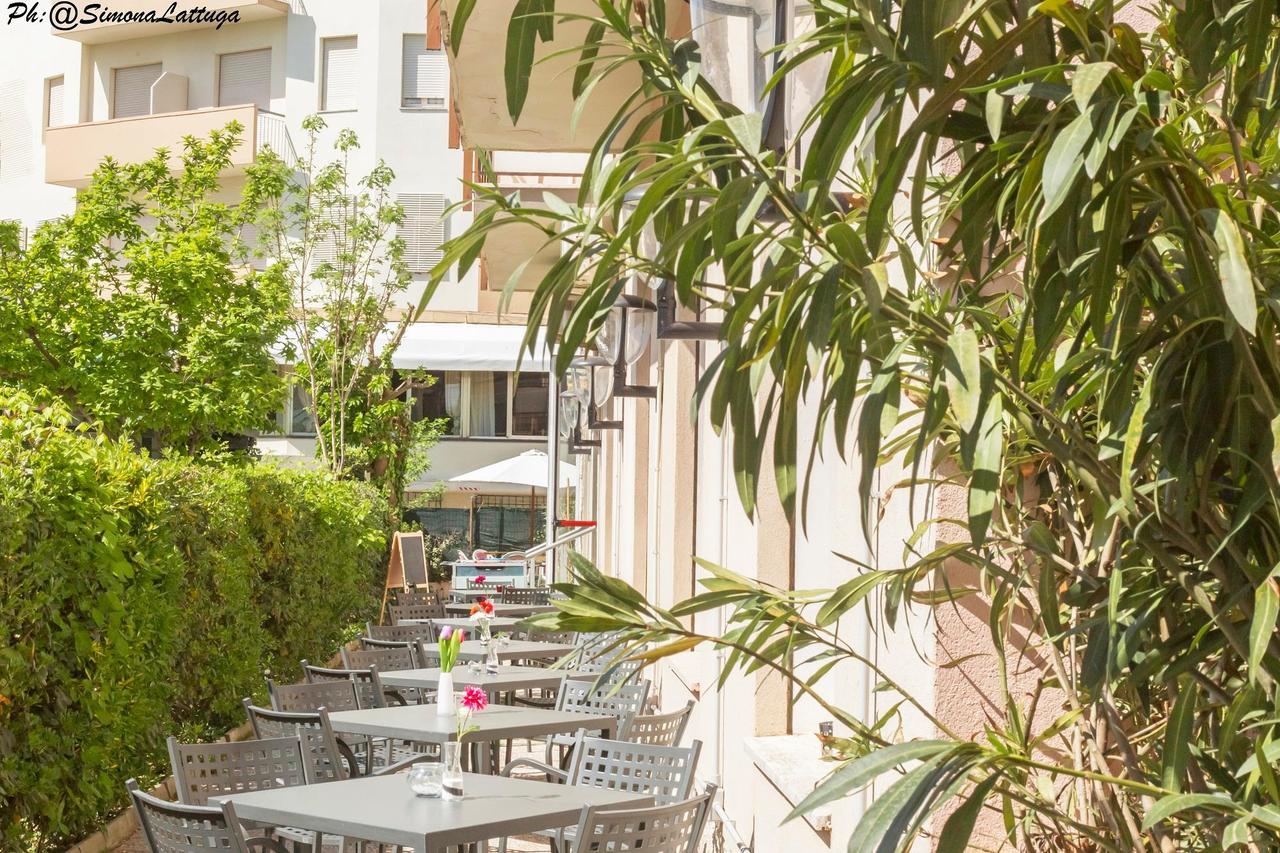 Hotel Ninfea Cervia Exterior photo