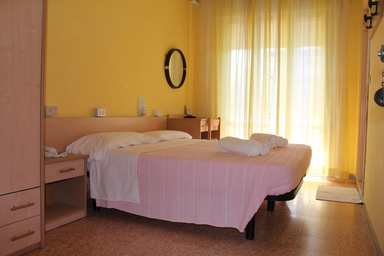 Hotel Ninfea Cervia Exterior photo